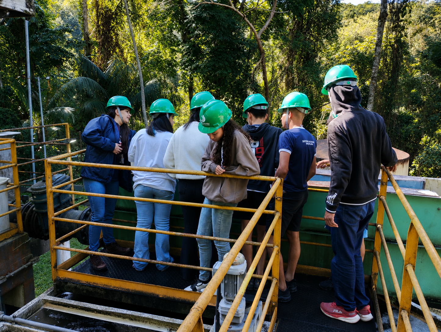 Visita técnica une educação ambiental e preservação de manancial em Paraty
